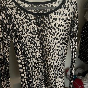 Black and White Patterned Long Sleeve Top